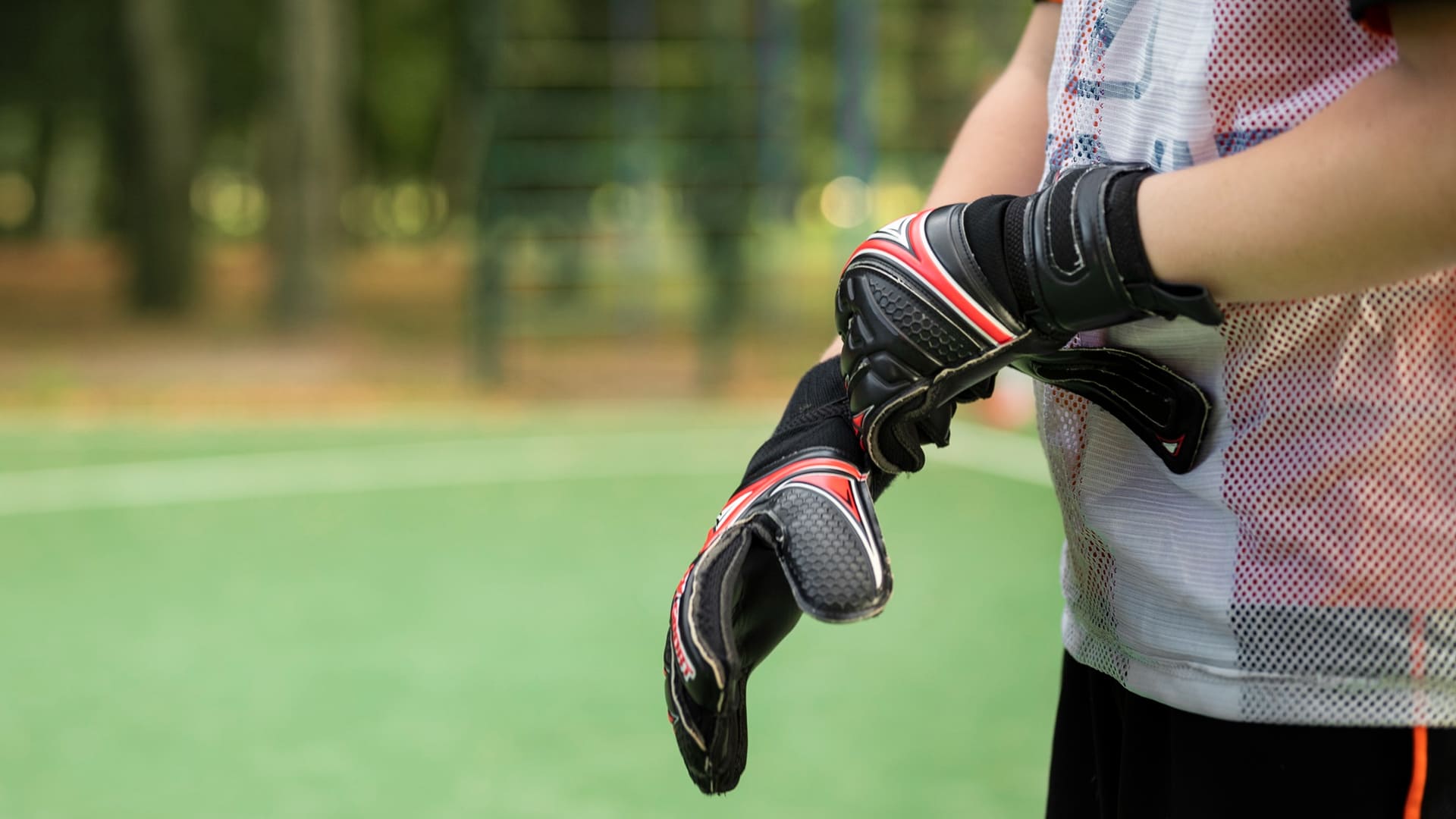 Best Cheap Goalkeeper Gloves in 2026: Top Picks Under $60