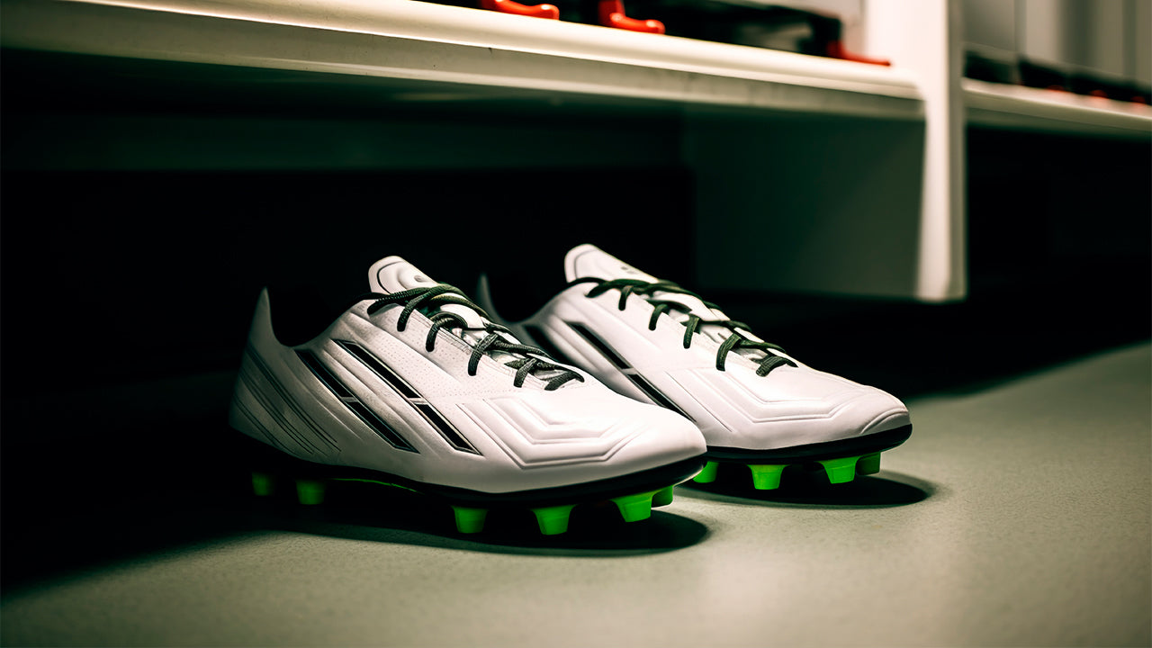 Best Soccer Cleats for Midfielders in 2025: Control & Comfort