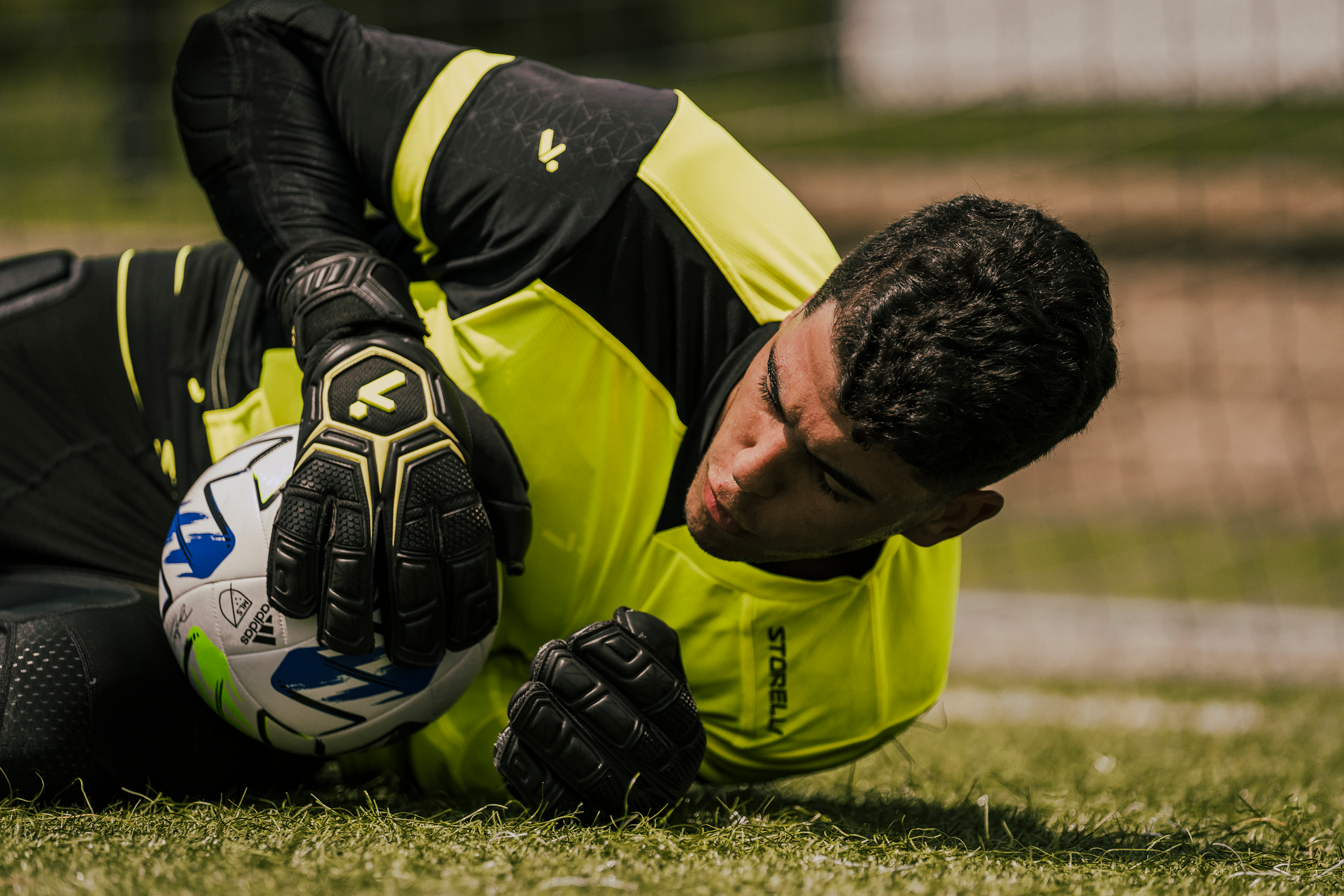 Storelli vs. T1tan: Which Goalkeeper Gloves Are Best 2026?