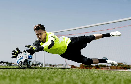 Essential Protective Gear for Soccer Defenders | Storelli