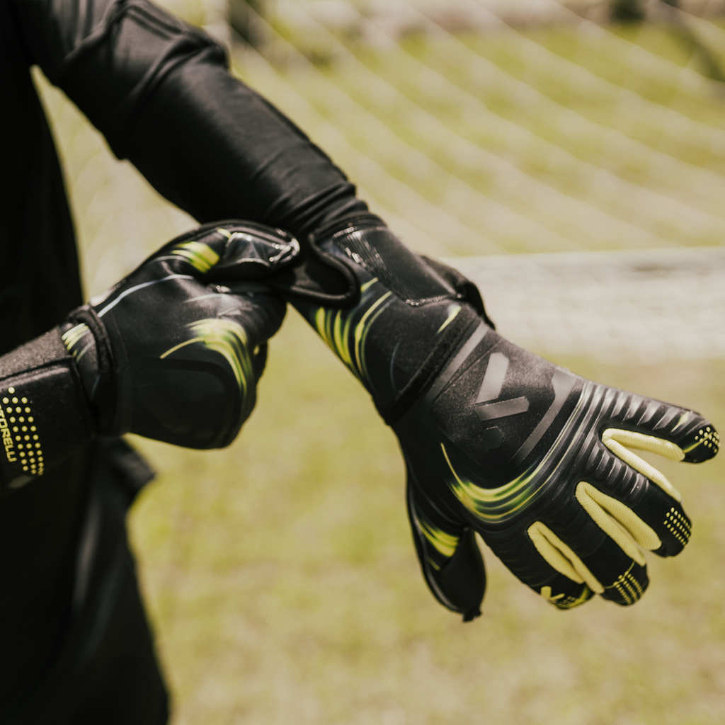 Silencer Menace Glove