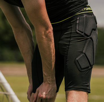 SHORTS & SLIDERS